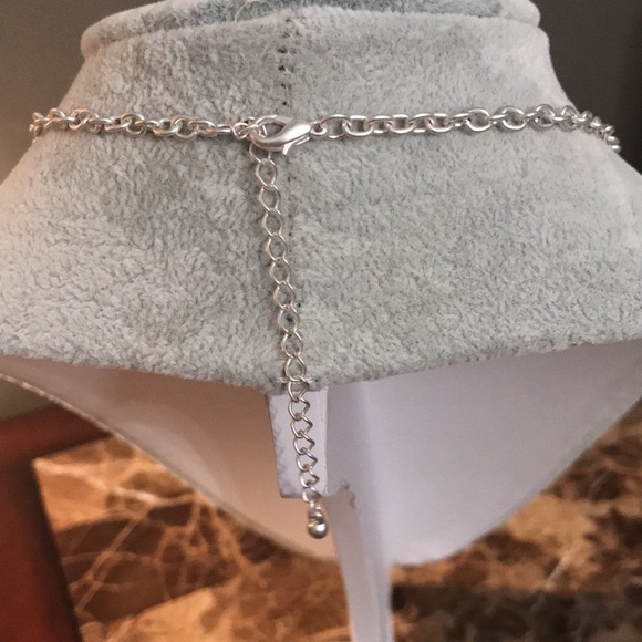 🆕 Beautiful adjustable Silver plated necklace with matching earrings. - Picture 6 of 9